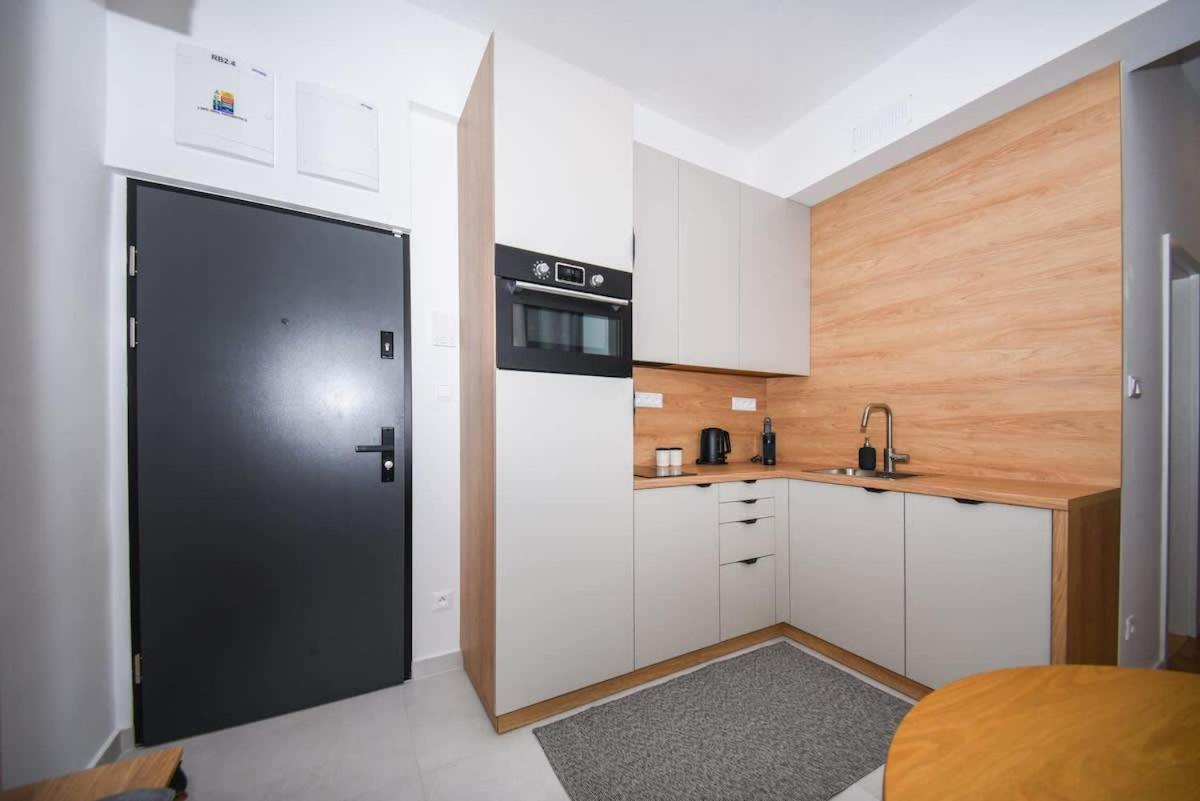 City Center Studio - Comfy & Modern Bratysława Zewnętrze zdjęcie